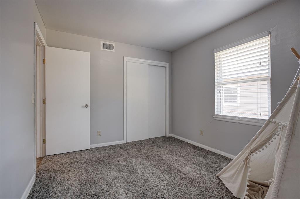 5700 Nw 47th Street Property Photo 18