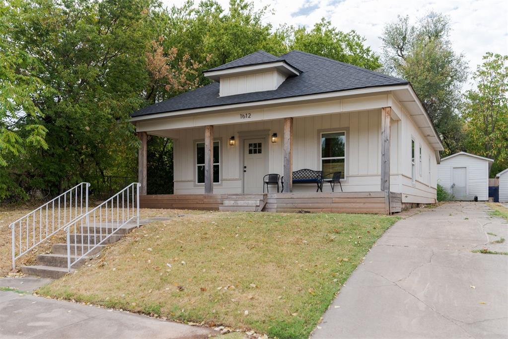 1612 Nw 35 Street Property Photo 2