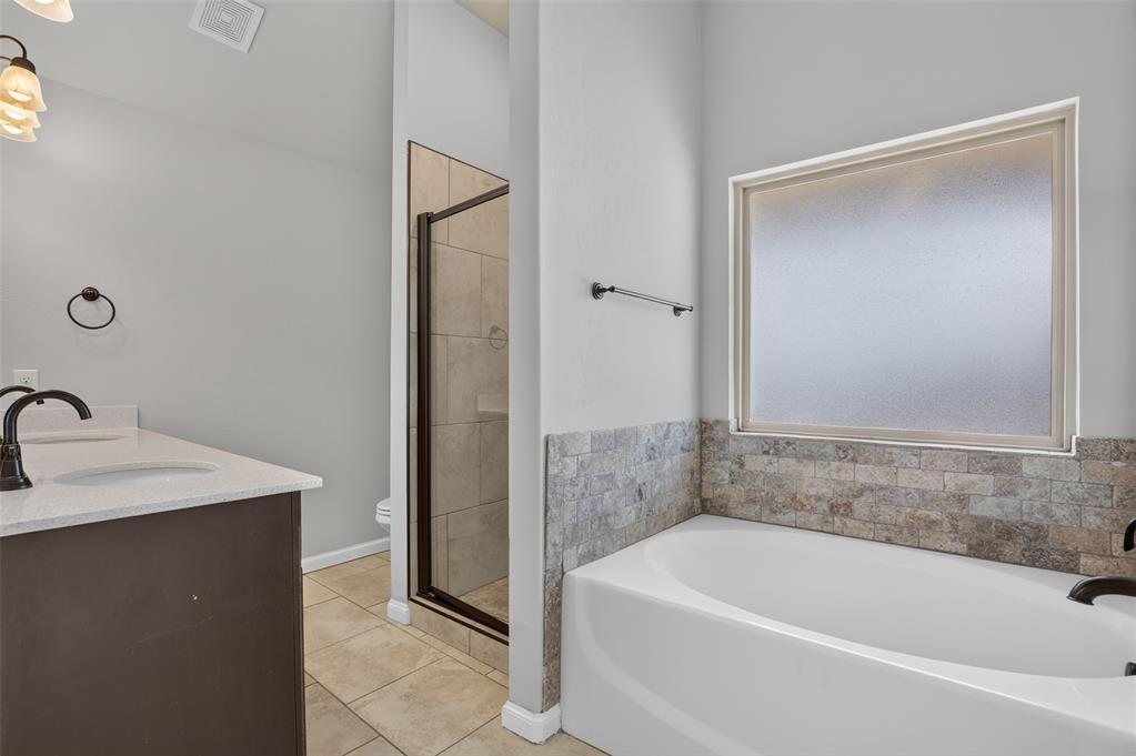 4208 Nw 153rd Street Property Photo 13