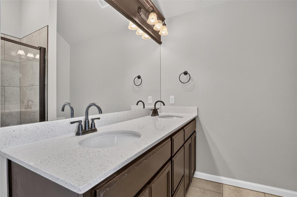 4208 Nw 153rd Street Property Photo 14