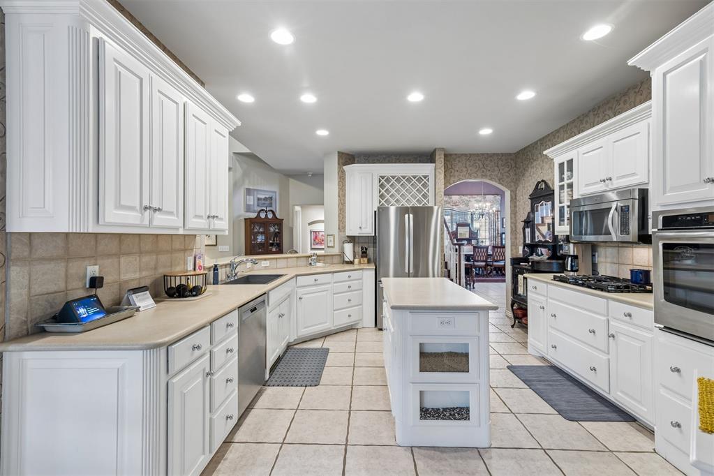 3517 River Downs Drive Property Photo 4