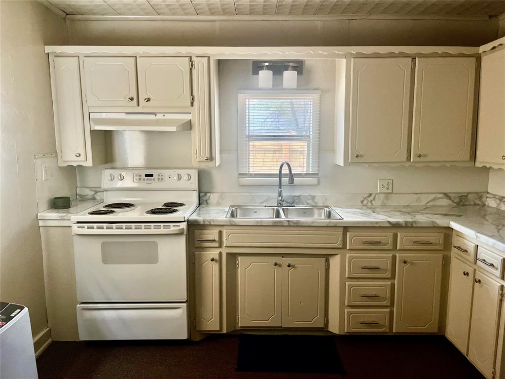 802 N 7th Street Property Photo 4