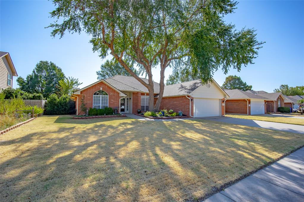 2917 Glasgow Drive Property Photo 3