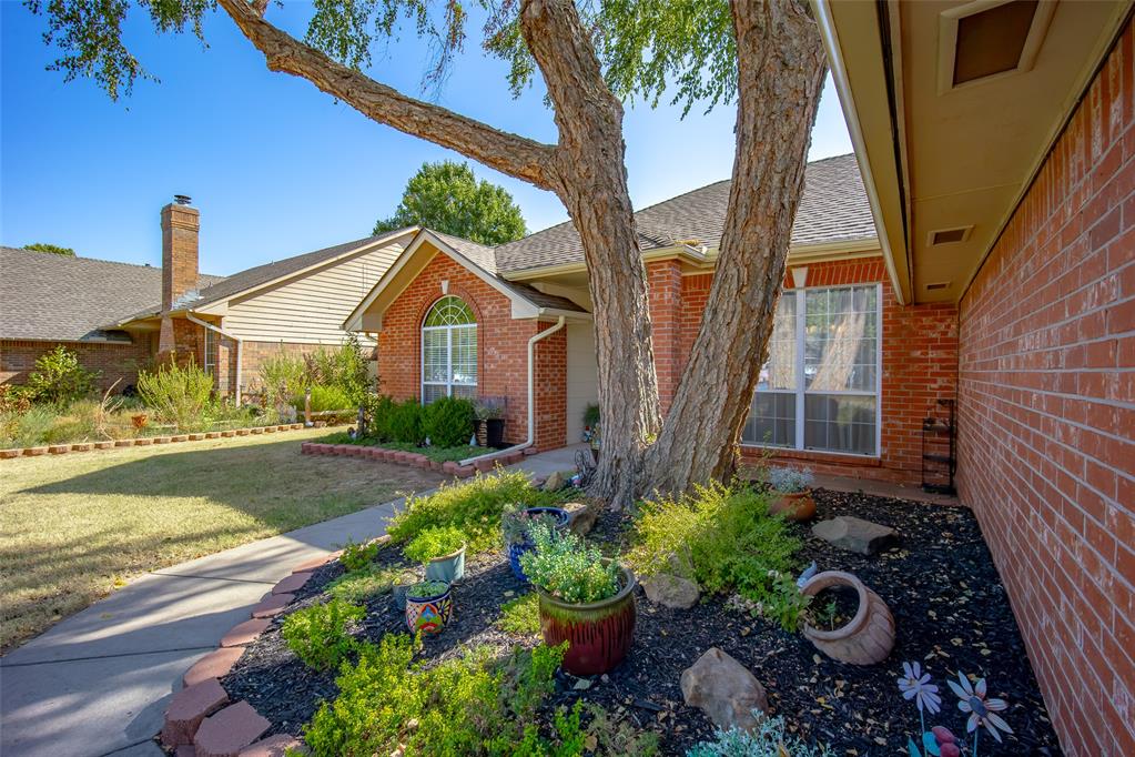 2917 Glasgow Drive Property Photo 4