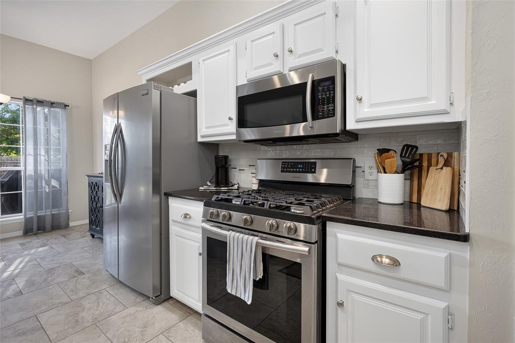 2917 Glasgow Drive Property Photo 11