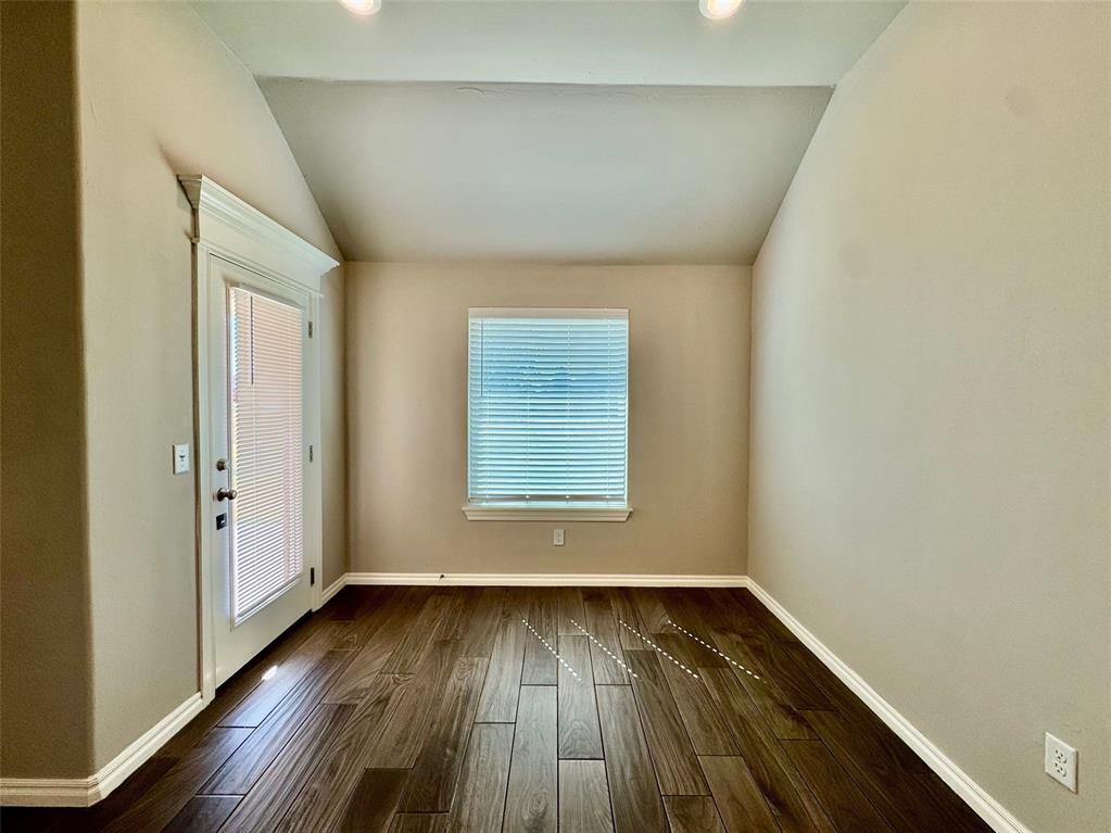8909 Poppey Place Property Photo 21