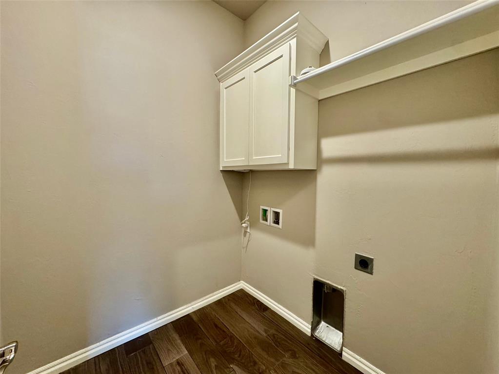8909 Poppey Place Property Photo 38