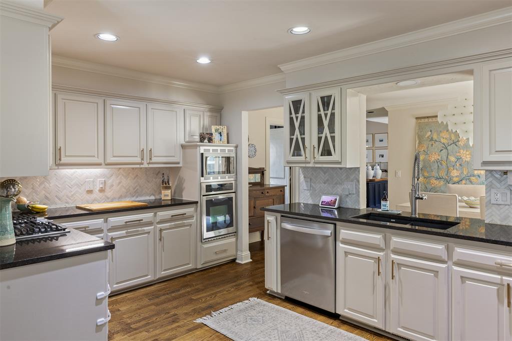 11028 Maple Grove Property Photo 12