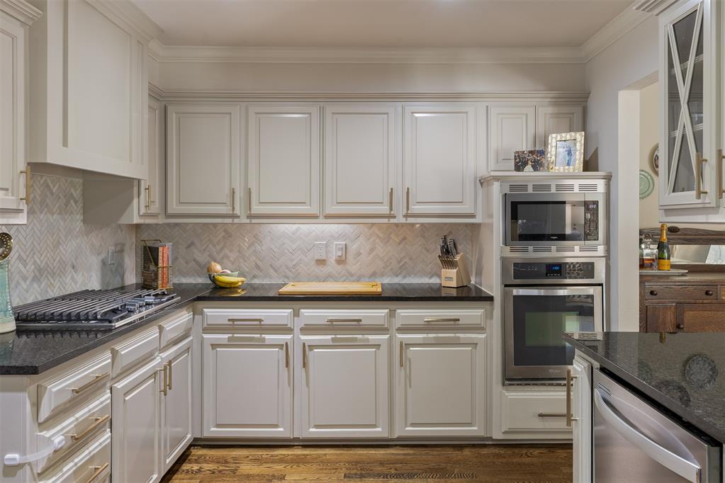 11028 Maple Grove Property Photo 13