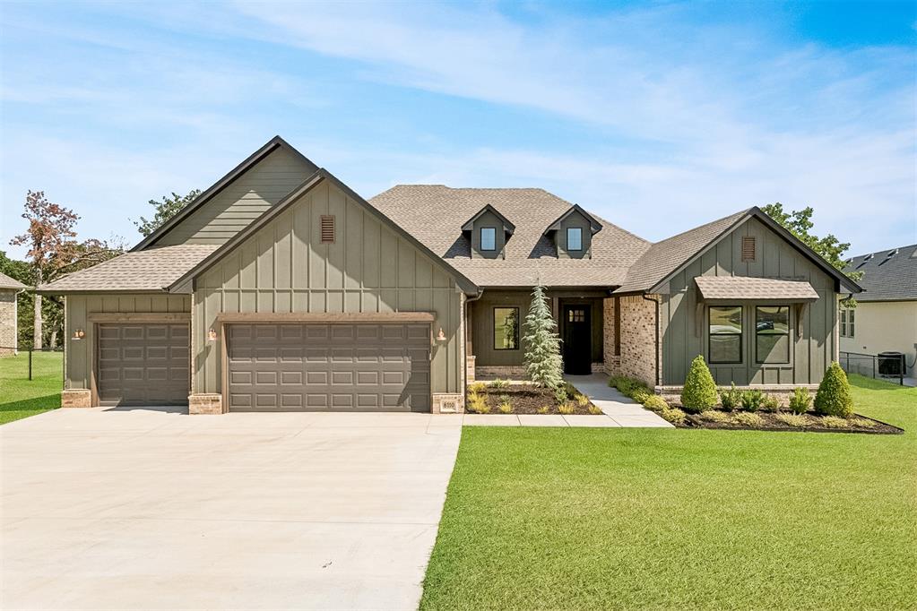 8110 Goldfinch Drive Property Photo 4