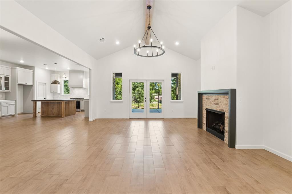 8110 Goldfinch Drive Property Photo 11