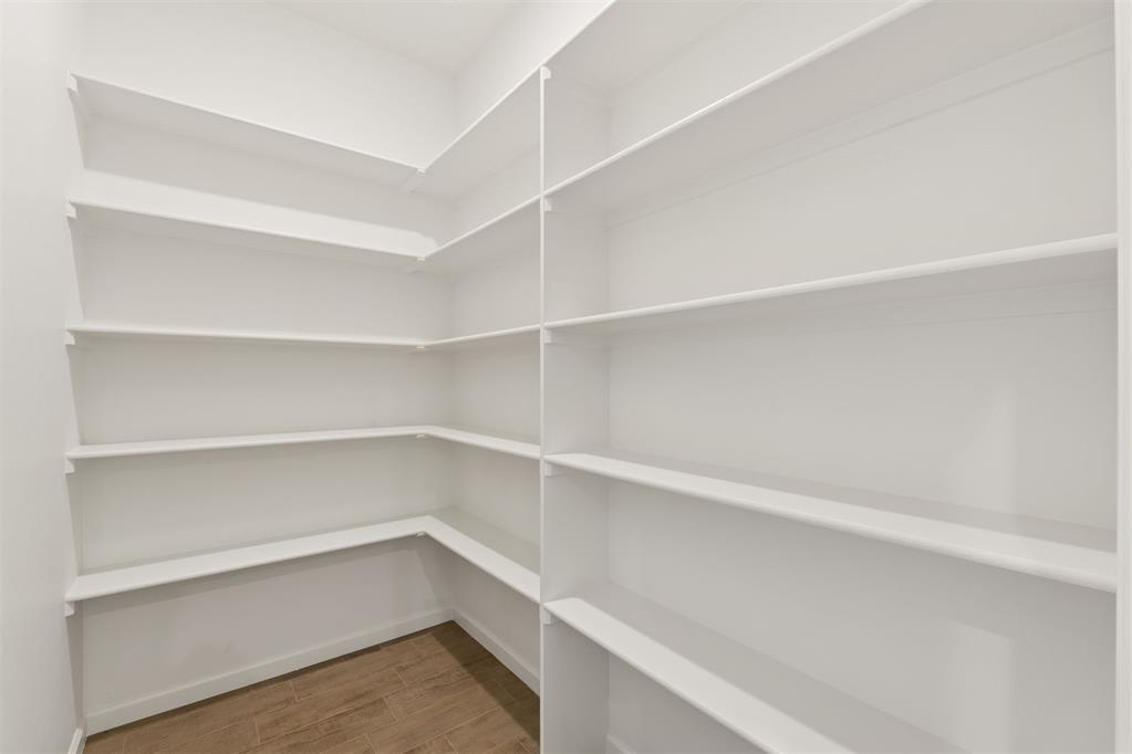 8110 Goldfinch Drive Property Photo 25