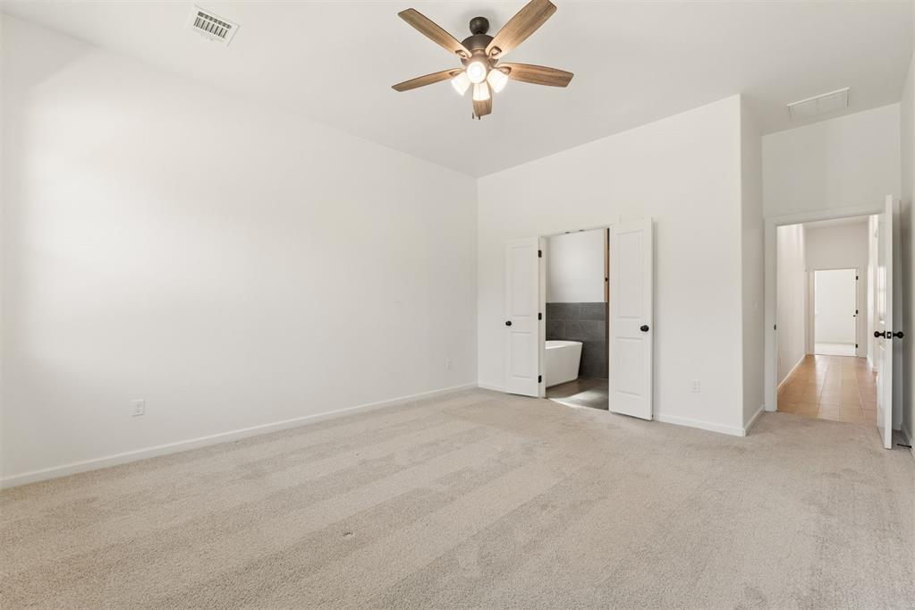8110 Goldfinch Drive Property Photo 28