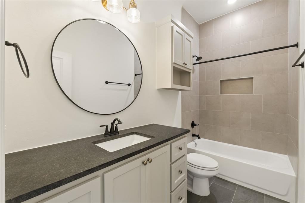 8110 Goldfinch Drive Property Photo 35