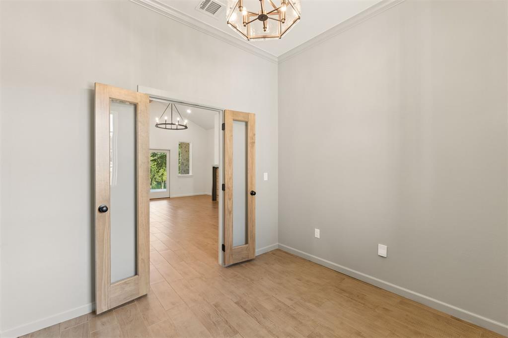 8110 Goldfinch Drive Property Photo 38