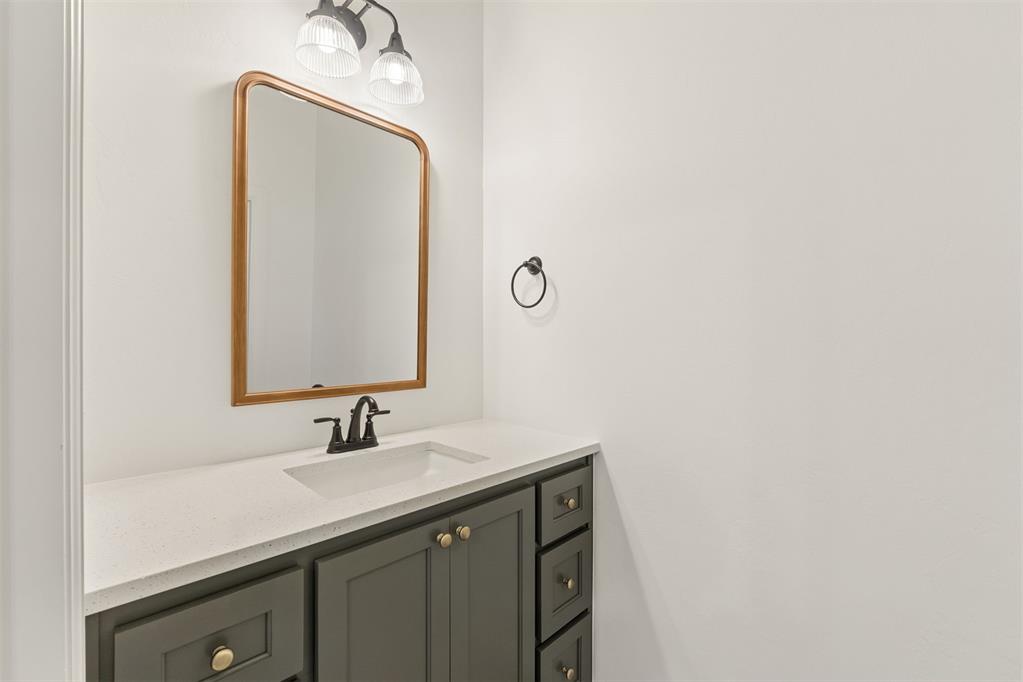8110 Goldfinch Drive Property Photo 41