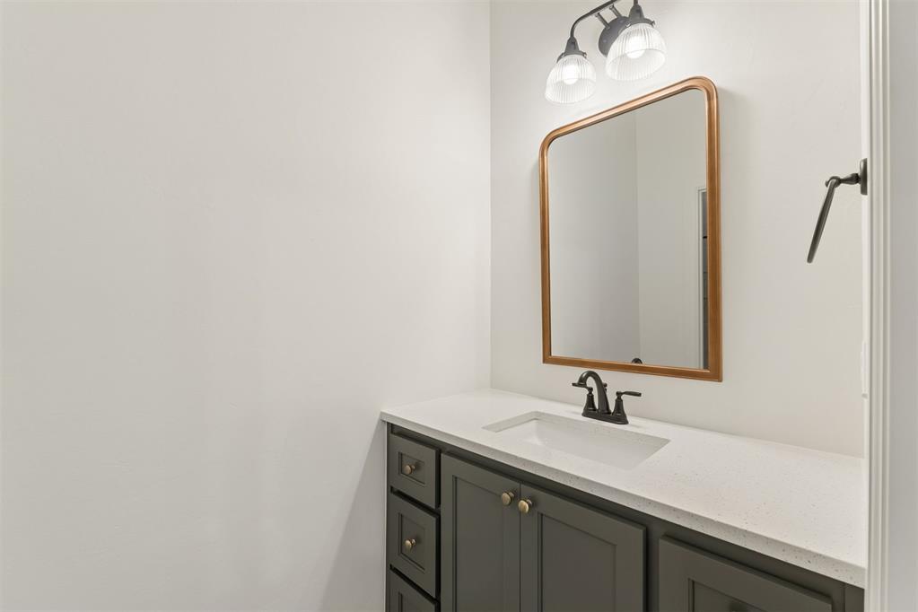 8110 Goldfinch Drive Property Photo 44