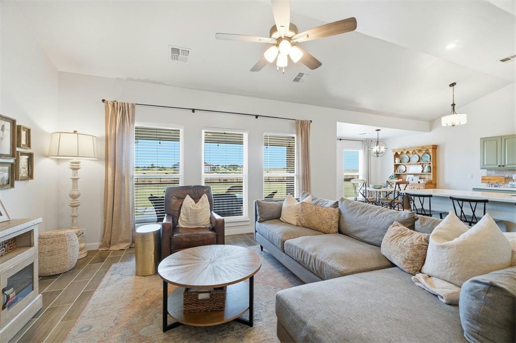 15 Integrity Circle Property Photo 7