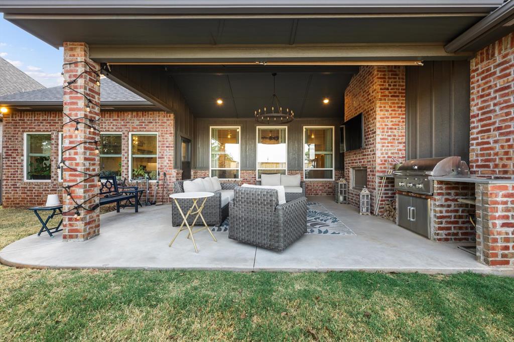 2400 Amante Court Property Photo 44