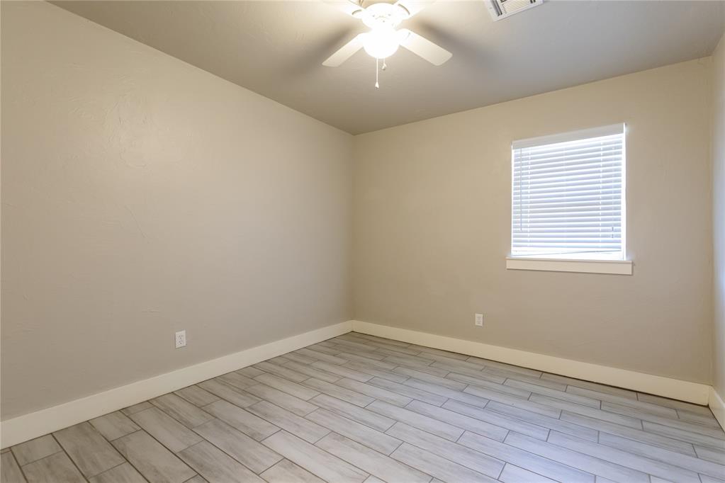 410 Hoover Circle Property Photo 7