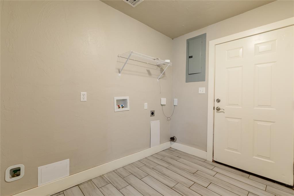 410 Hoover Circle Property Photo 12