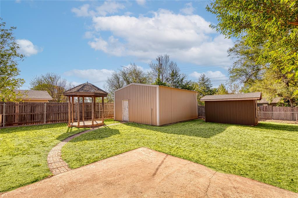 410 Hoover Circle Property Photo 16