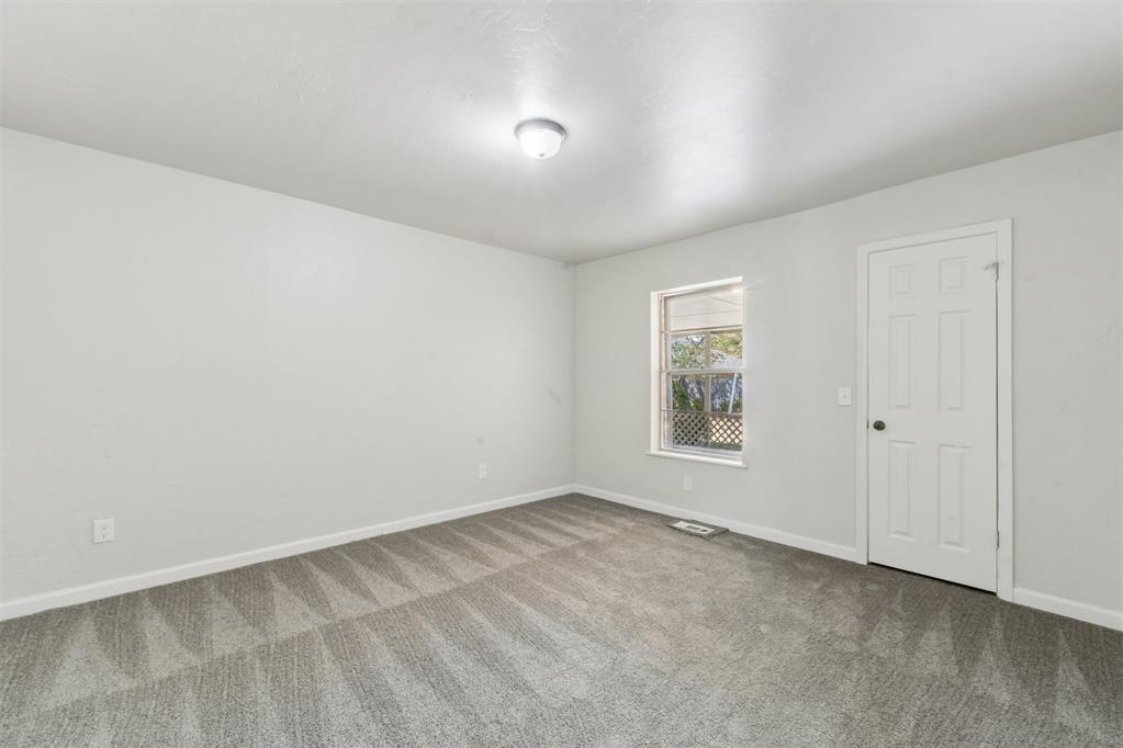 6705 Whitehall Drive Property Photo 32