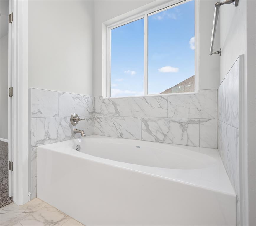 817 Carrie Court Property Photo 12