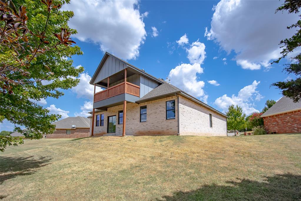 817 Carrie Court Property Photo 28