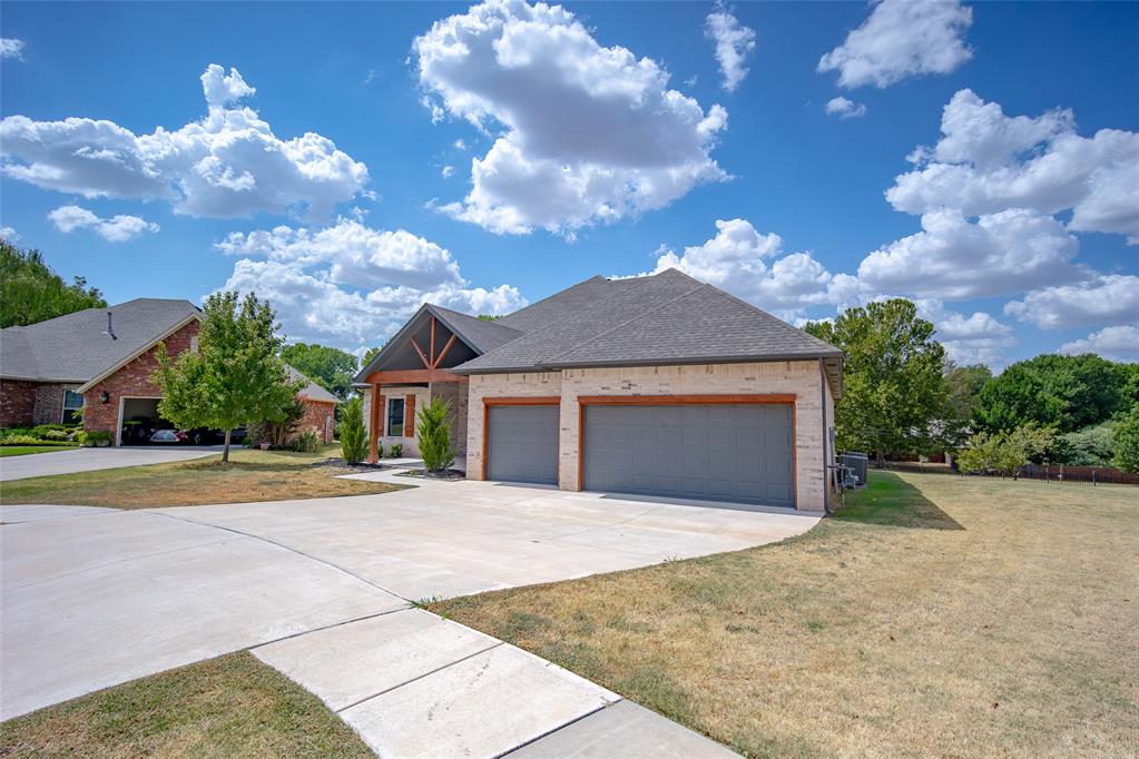817 Carrie Court Property Photo 30