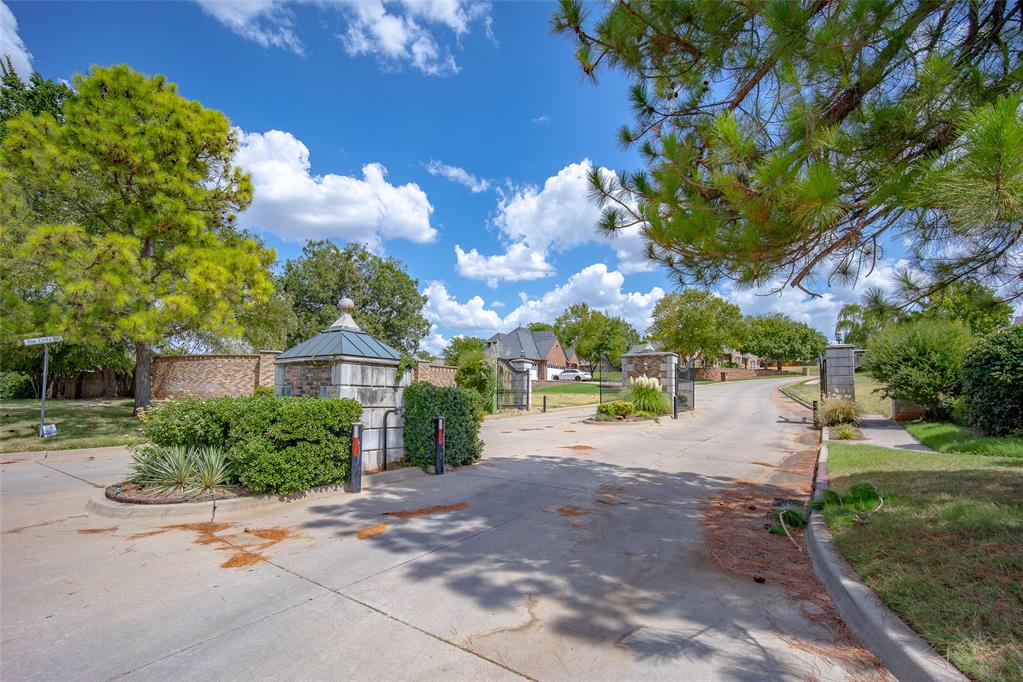 817 Carrie Court Property Photo 33