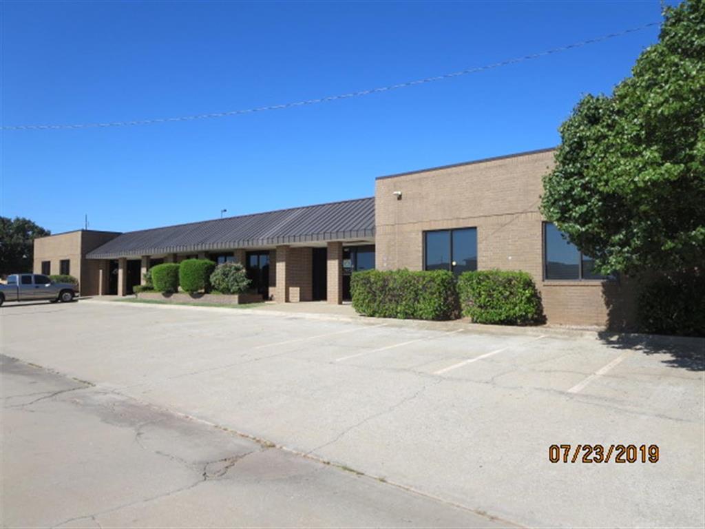 11102 Stratford Drive Property Photo 3