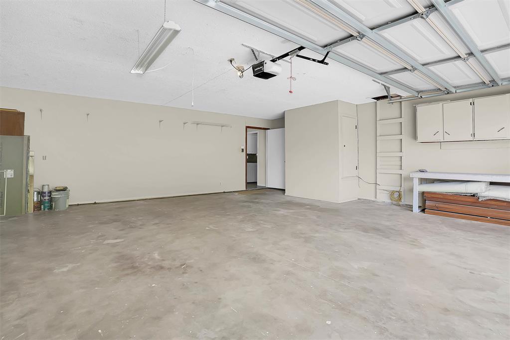 117 E 4th Street Property Photo 27