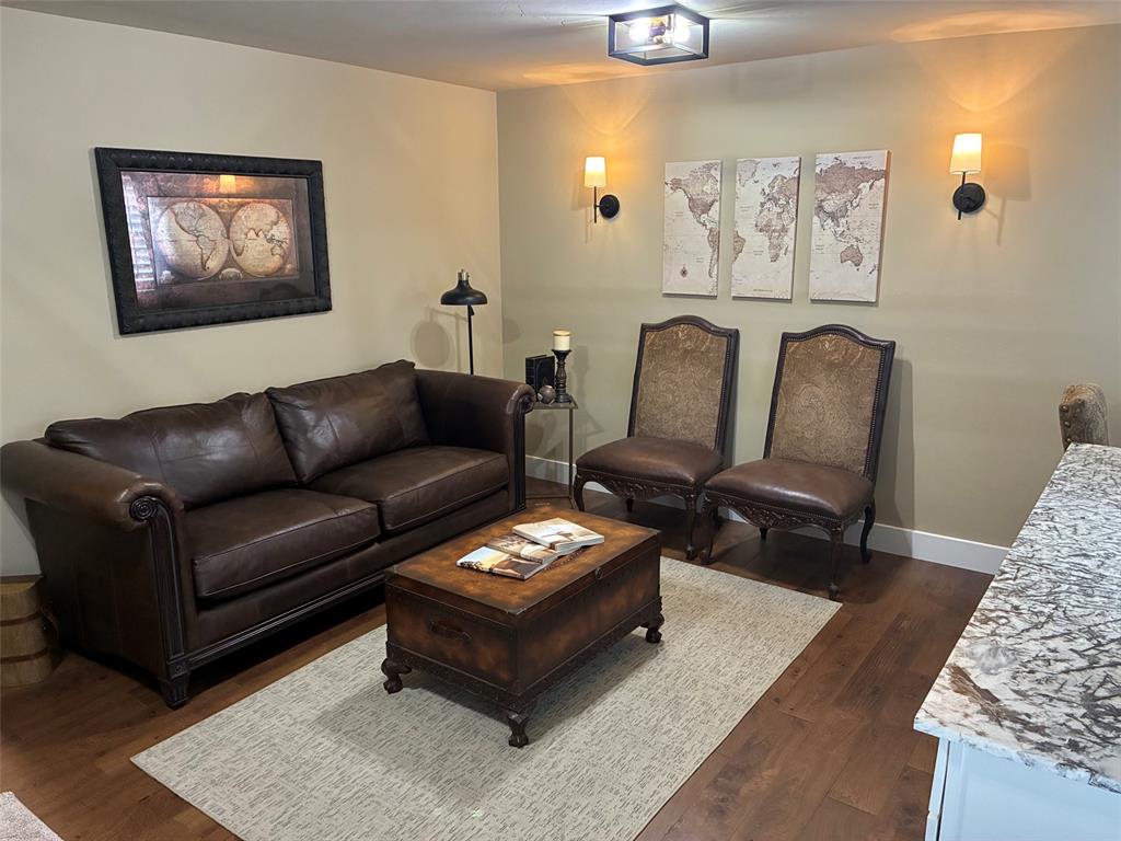 220 S Ponca Avenue Property Photo 2