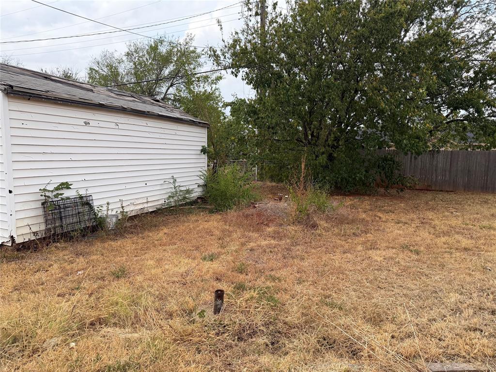 3105 S Independence Avenue Property Photo 19