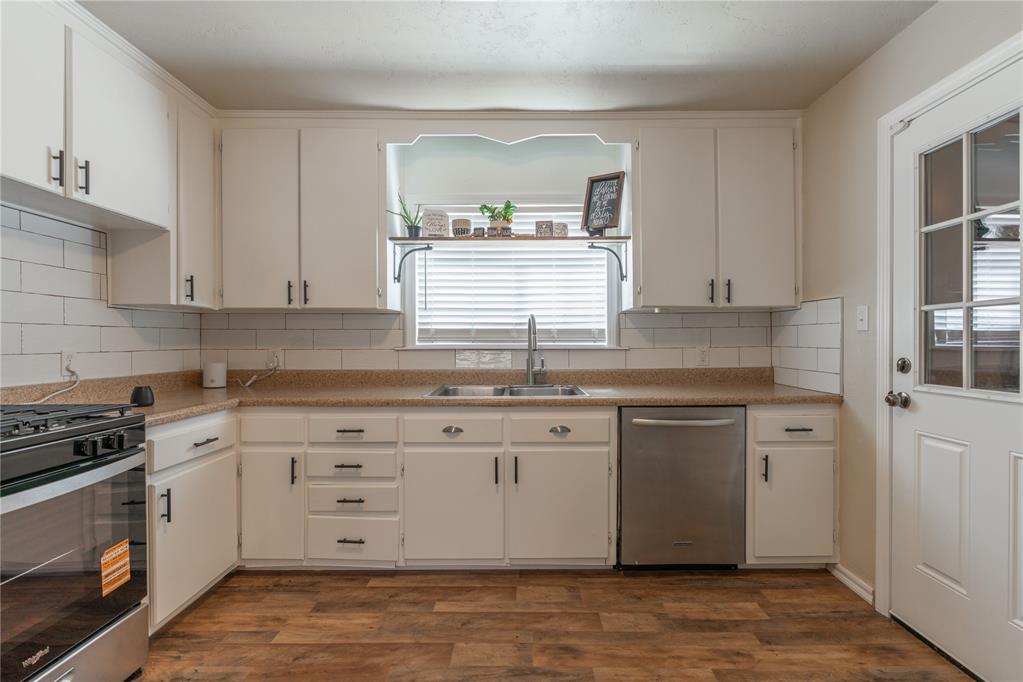 936 Crabtree Cove Property Photo 7
