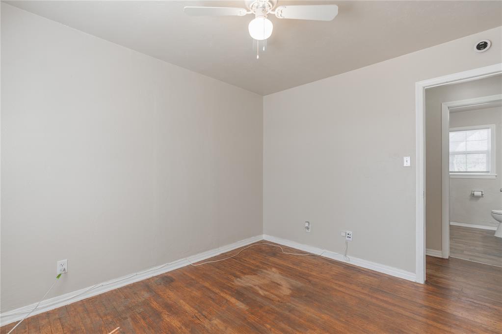 936 Crabtree Cove Property Photo 14