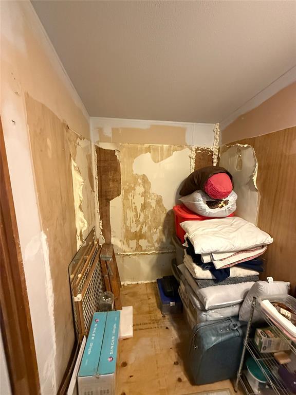 35976 E 270 Highway Property Photo 8
