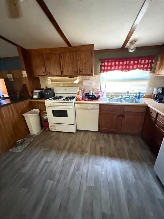 35976 E 270 Highway Property Photo 12