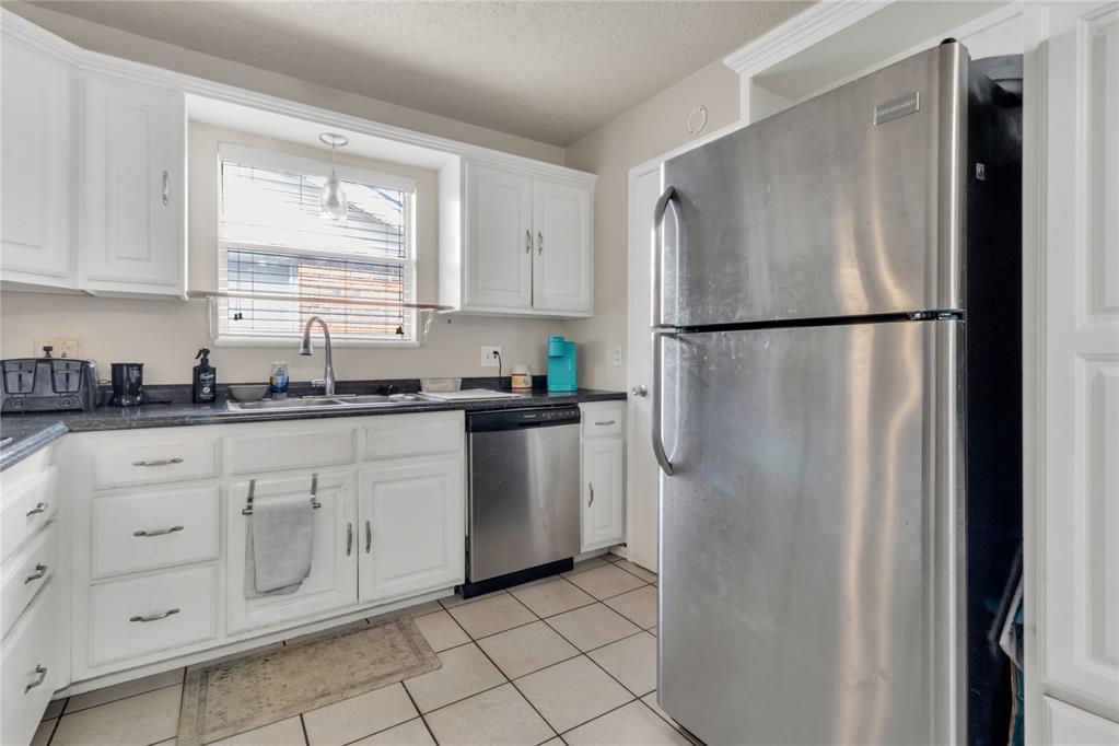 2505 N Hammond Avenue Property Photo 8