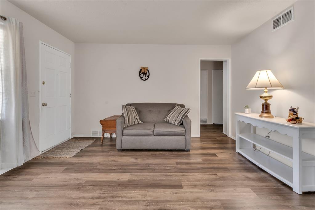 2505 N Hammond Avenue Property Photo 11