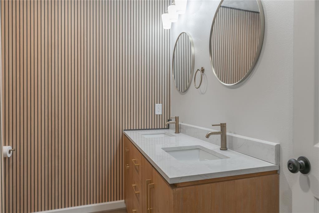 1105 N Beach Avenue Property Photo 16