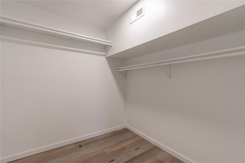 1105 N Beach Avenue Property Photo 18