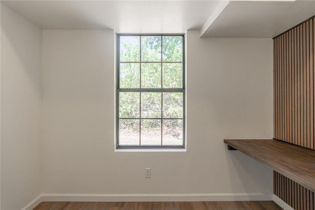 1105 N Beach Avenue Property Photo 20