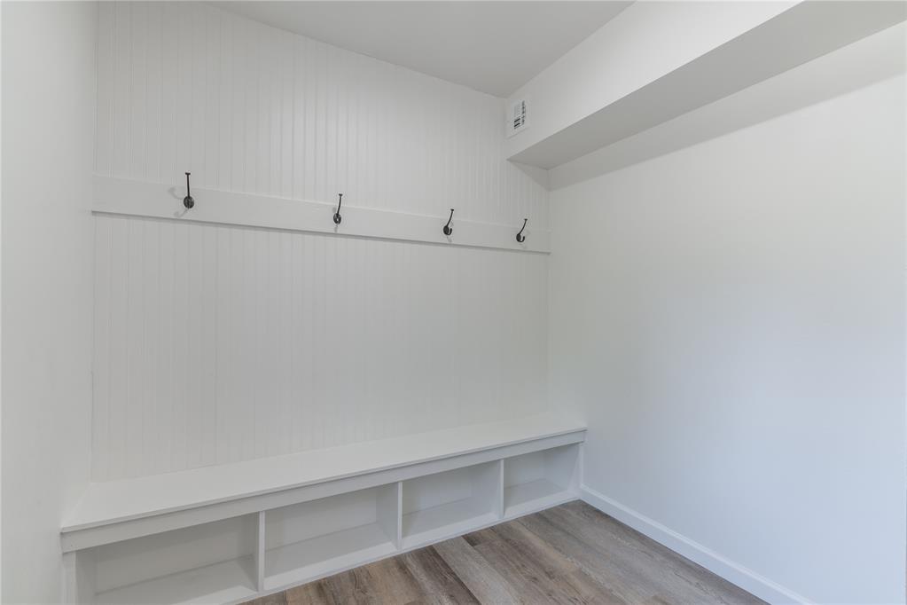 1105 N Beach Avenue Property Photo 24
