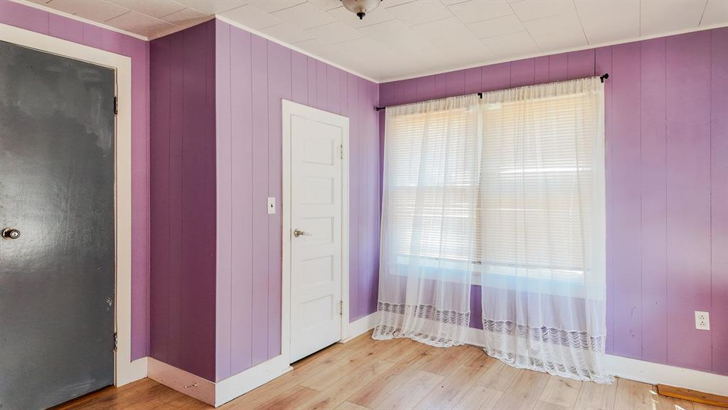 409 Fir Street Property Photo 5