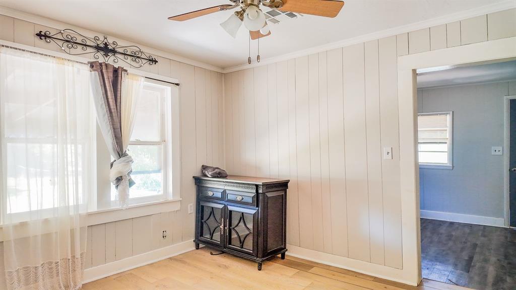 409 Fir Street Property Photo 13