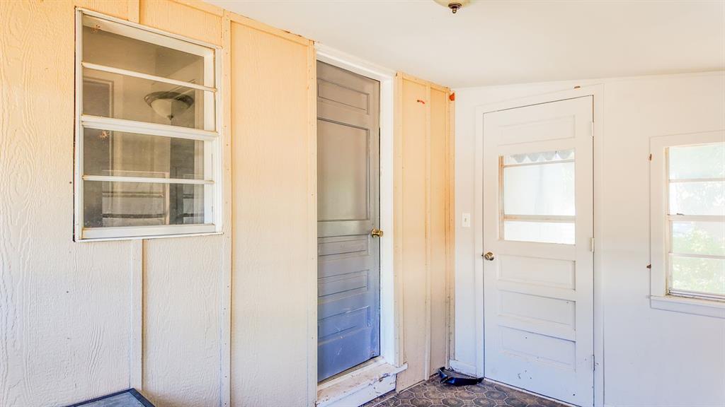 409 Fir Street Property Photo 18