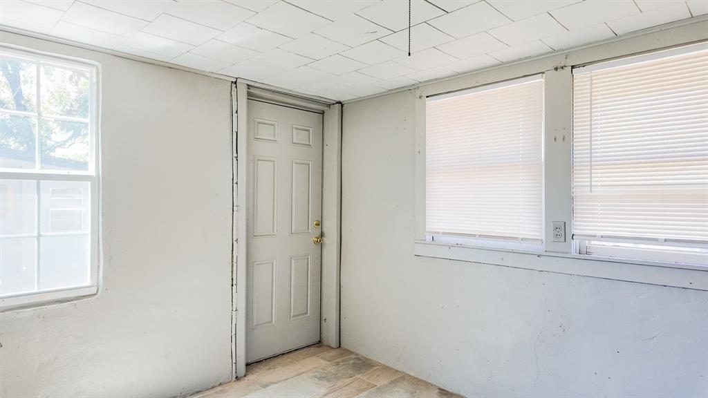 409 Fir Street Property Photo 23