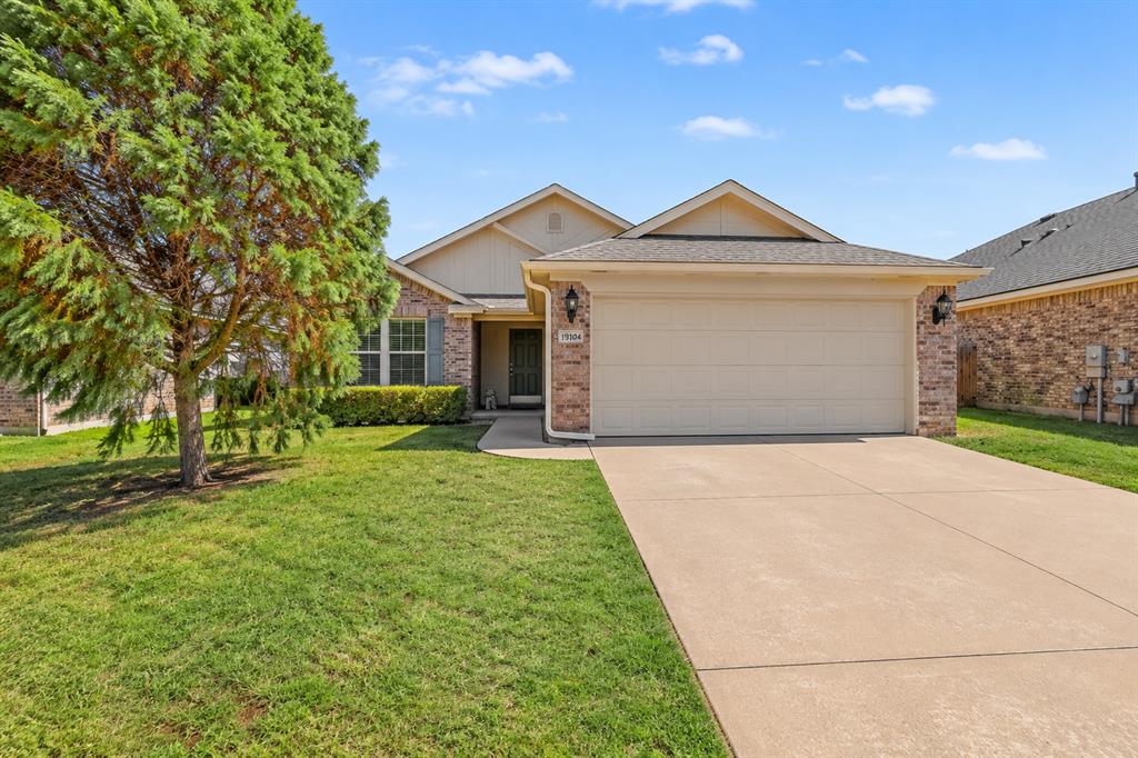 19104 Visto Drive Property Photo 1